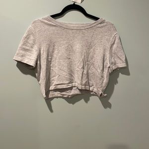 Cropped grey t-shirt